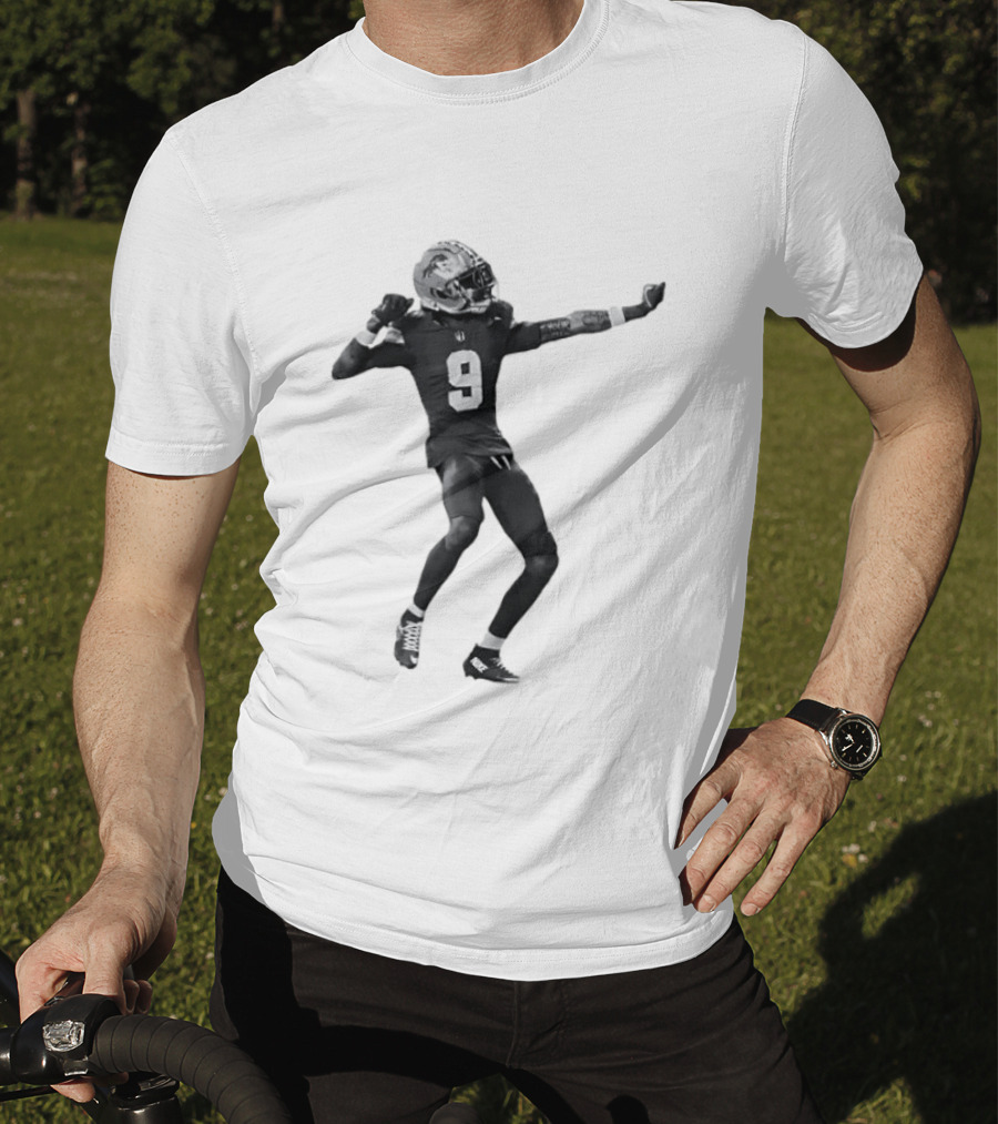 Detroit Lions Number 9 Celebratory Pose Football Athlete Cutout T-Shirt