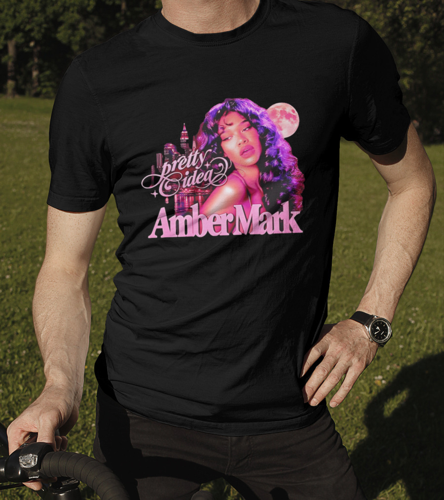 Pretty Idea Amber Mark Woman Moon City Skyline T-Shirt