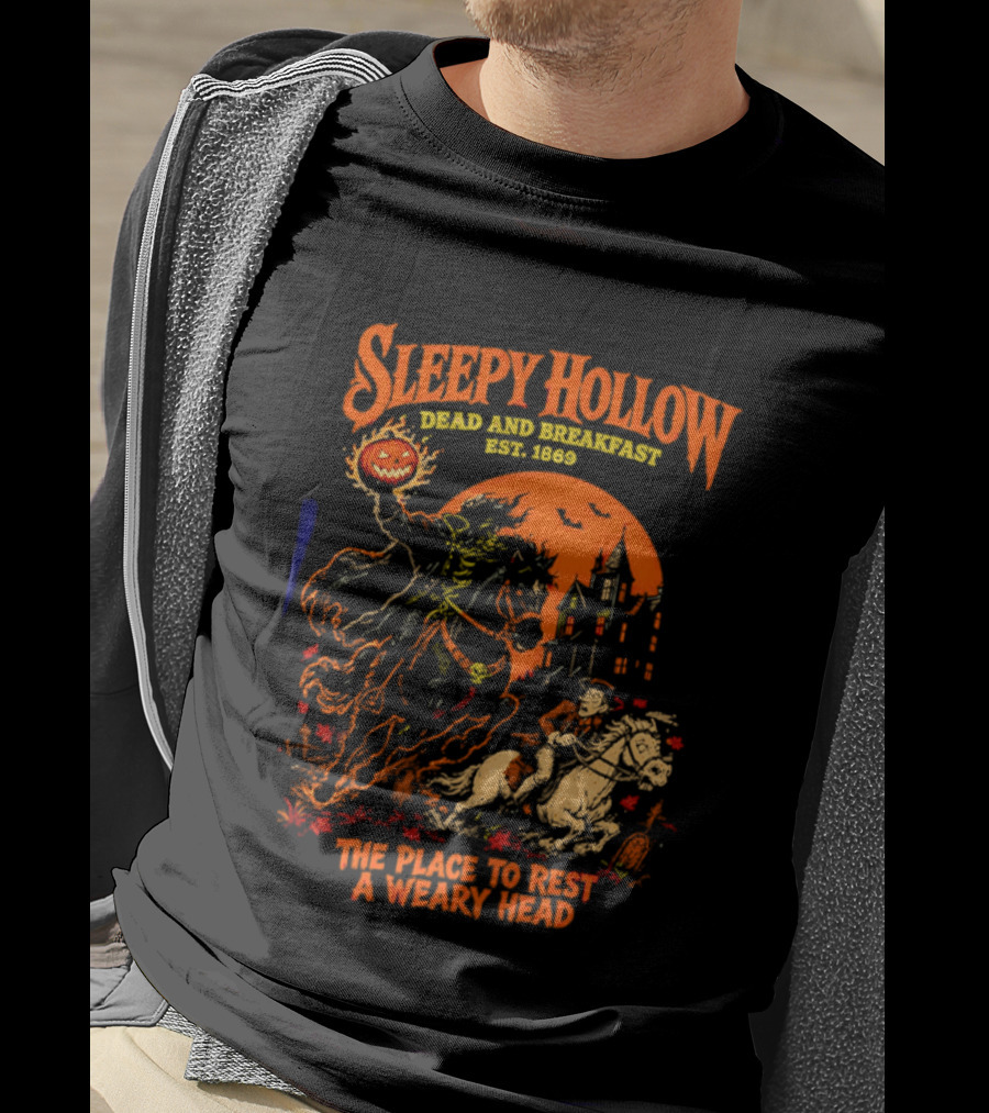 Sleepy Hollow Dead And Breakfast Est 1820 Headless Horseman The Place To Rest A Weary Head Halloween Pumpkin T-Shirt