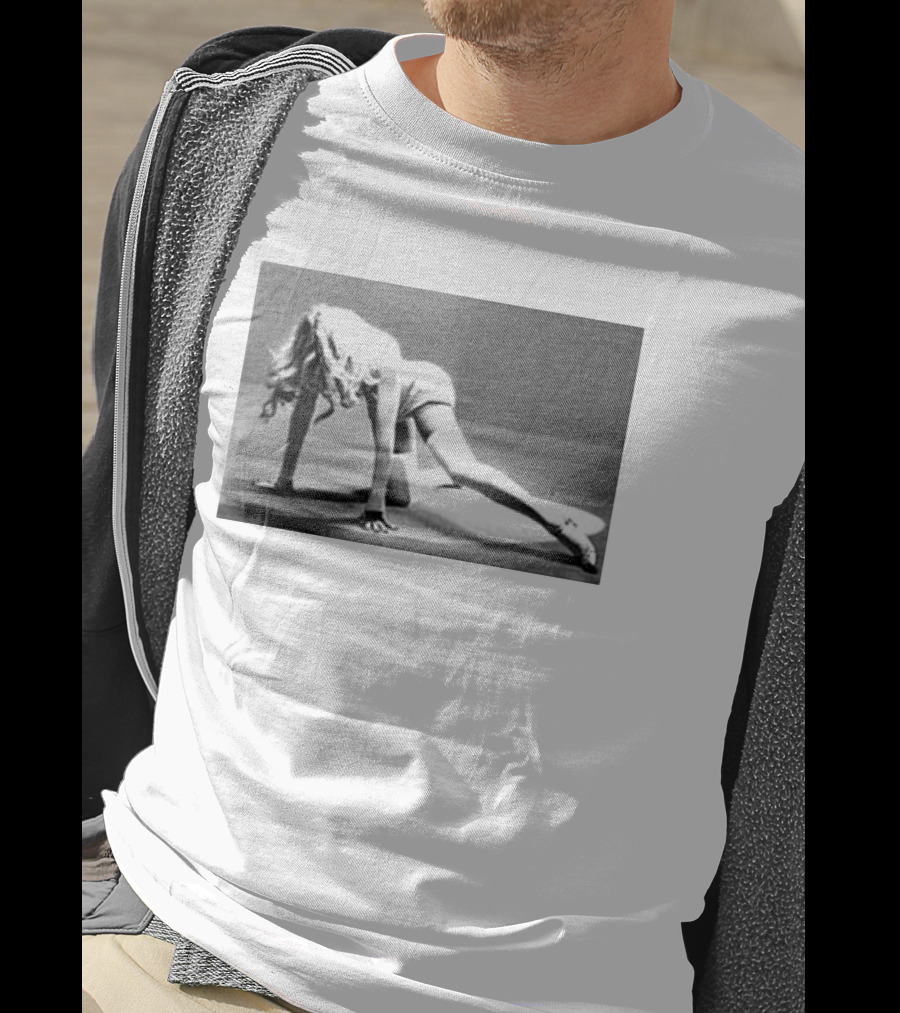 Madonna Confessions II Dance Floor Iconic Pose Black And White T-Shirt