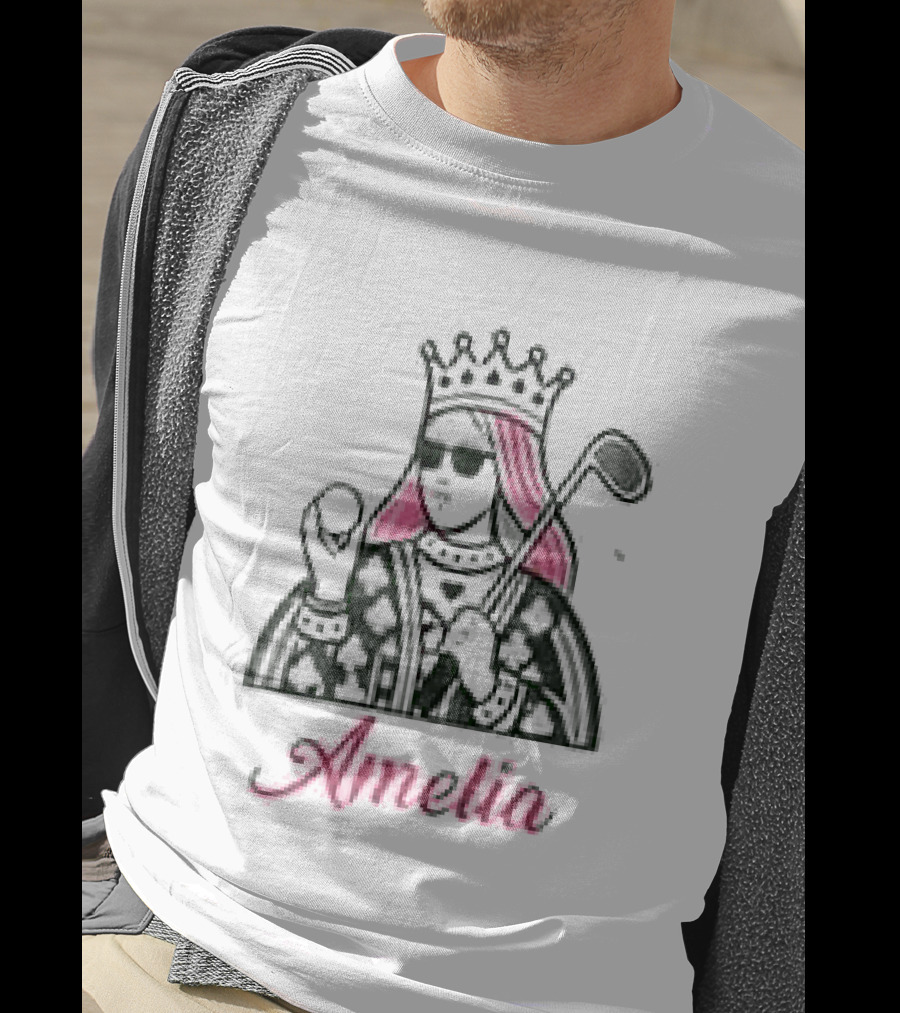 Amelia Queen Of Clubs Womens Golf With Pink Hair And Crown T-Shirt