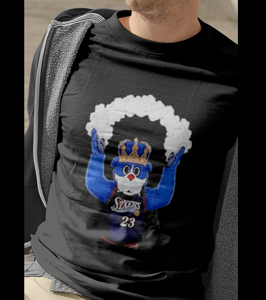 Philadelphia 76ers Franklin The Dog Mascot With Crown NBA 23 Play The Suns T-Shirt