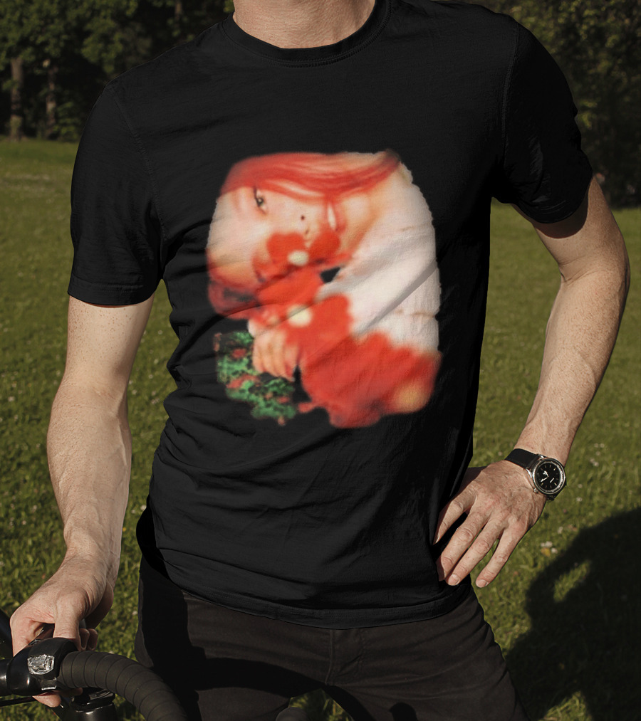 Complex Jennie Flower Photo Red Hair Aesthetic T-Shirt