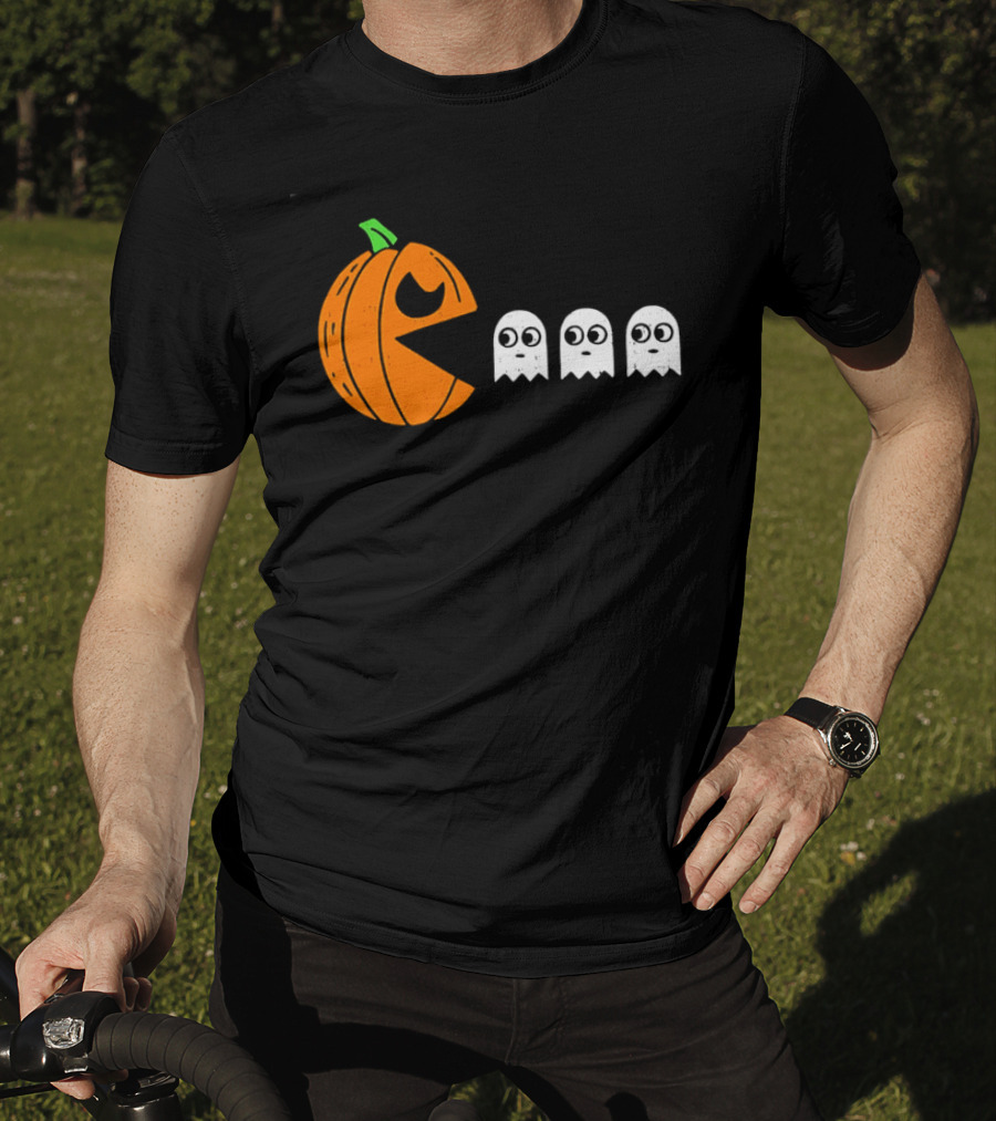Halloween Pumpkin Pac Man Chasing White Ghosts Distressed Cartoon T-Shirt