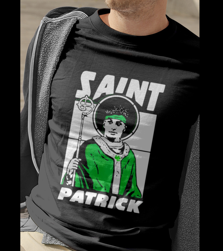 Saint Patrick Mahomes Kansas City Chiefs Iconic Green Halo And Staff T-Shirt