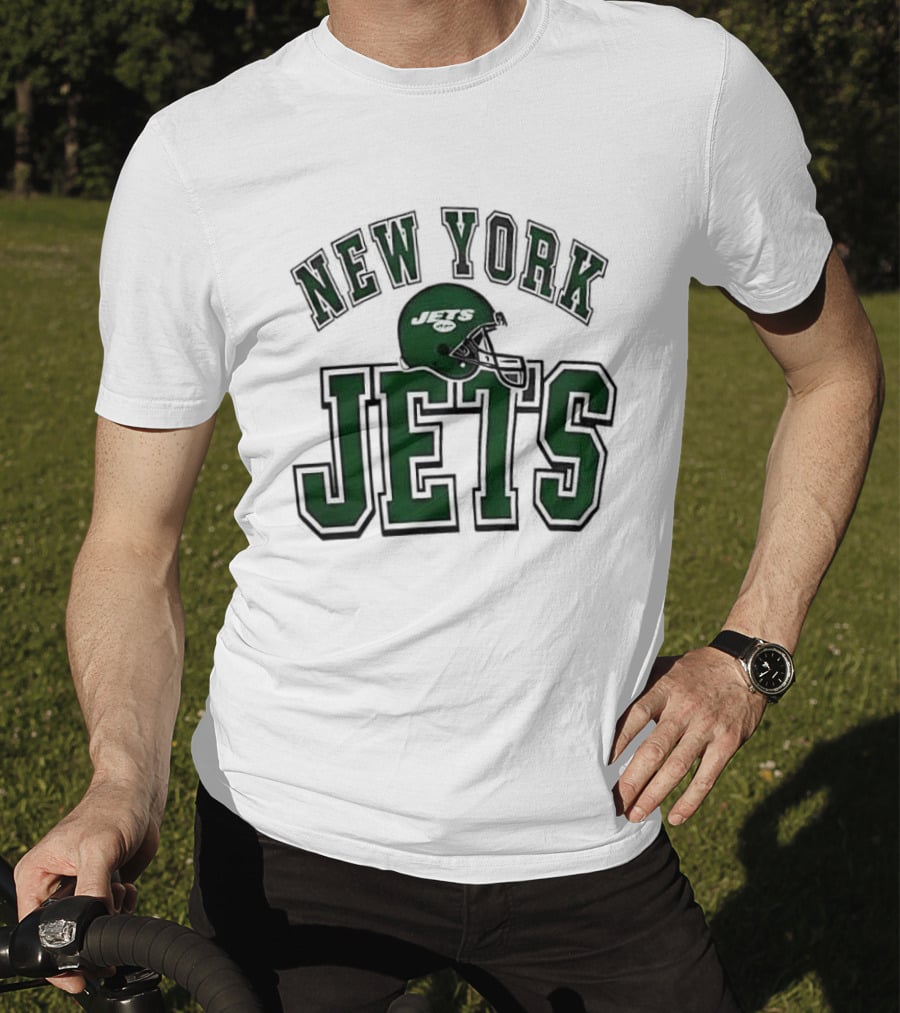 New York Jets Everyone Es Women's Sports Football Helmet T-Shirt