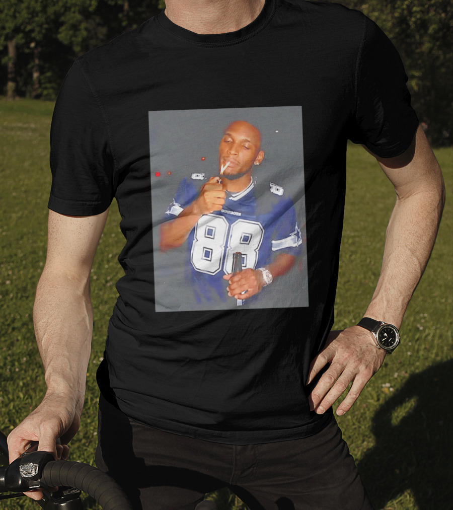 CeeDee Lamb Dallas Cowboys 88 Jersey Holding Beer Smoking T-Shirt