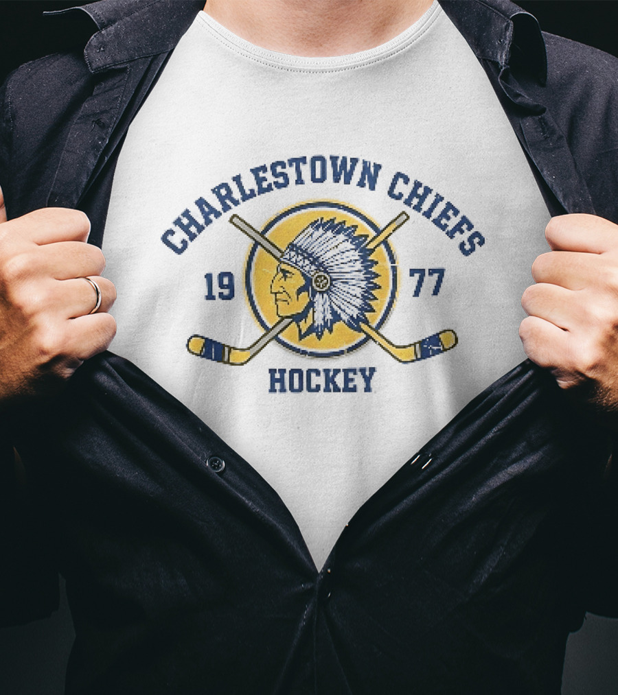 Charlestown Chiefs 1977 Hockey Team Logo With Vintage Native American Head And Crossed Hockey Sticks T-Shirt