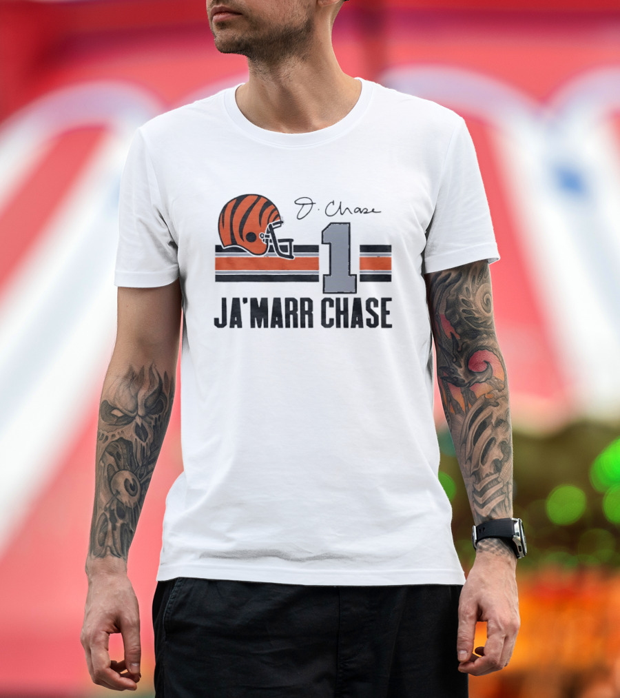 Cincinnati Bengals Ja'Marr Chase Helmet 1 J Signature Stripes Wood Texture T-Shirt