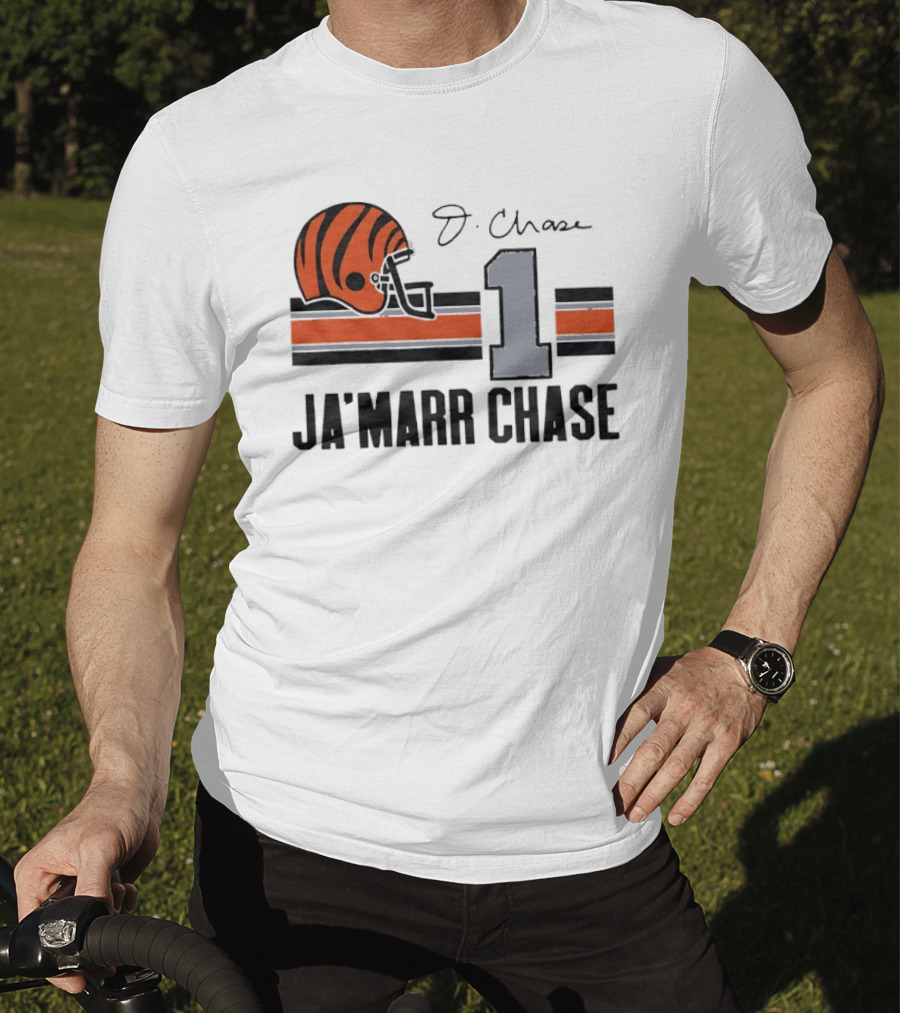 Cincinnati Bengals Ja'Marr Chase Helmet 1 J Signature Stripes Wood Texture T-Shirt