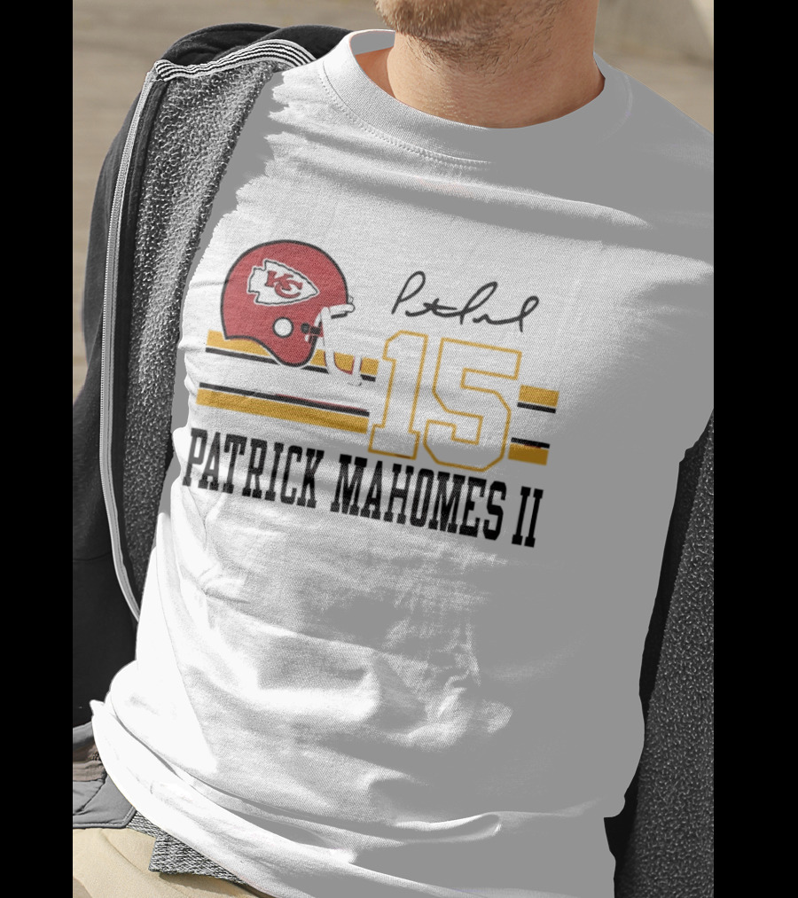 Kansas City Chiefs Patrick Mahomes II Number 15 Signature Football Helmet Stripes T-Shirt
