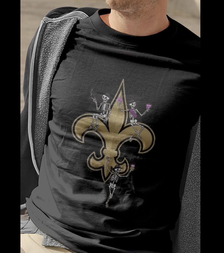 New Orleans Saints Fleur De Lis Skeletons Drinking Smoking T-Shirt