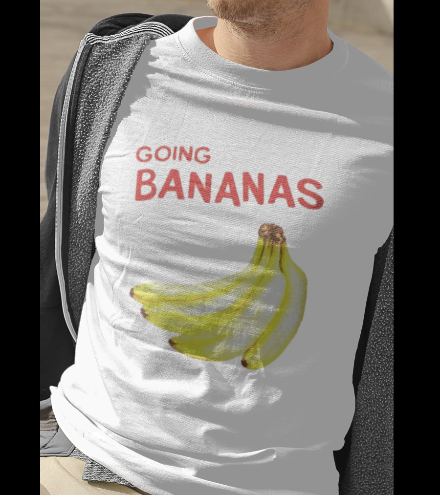 Going Bananas Funny Yellow Fruit Pun T-Shirt