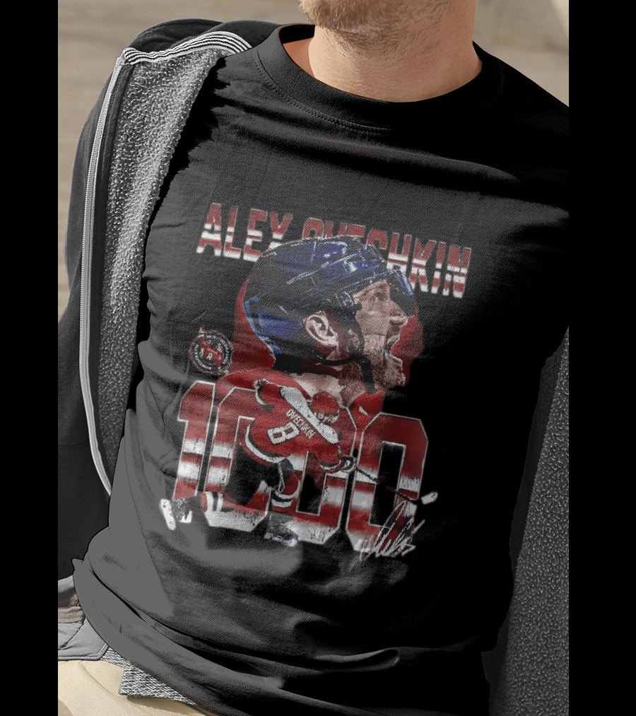 Alex Ovechkin 1000 Big Head Caricature Hockey Player Distressed T-Shirt