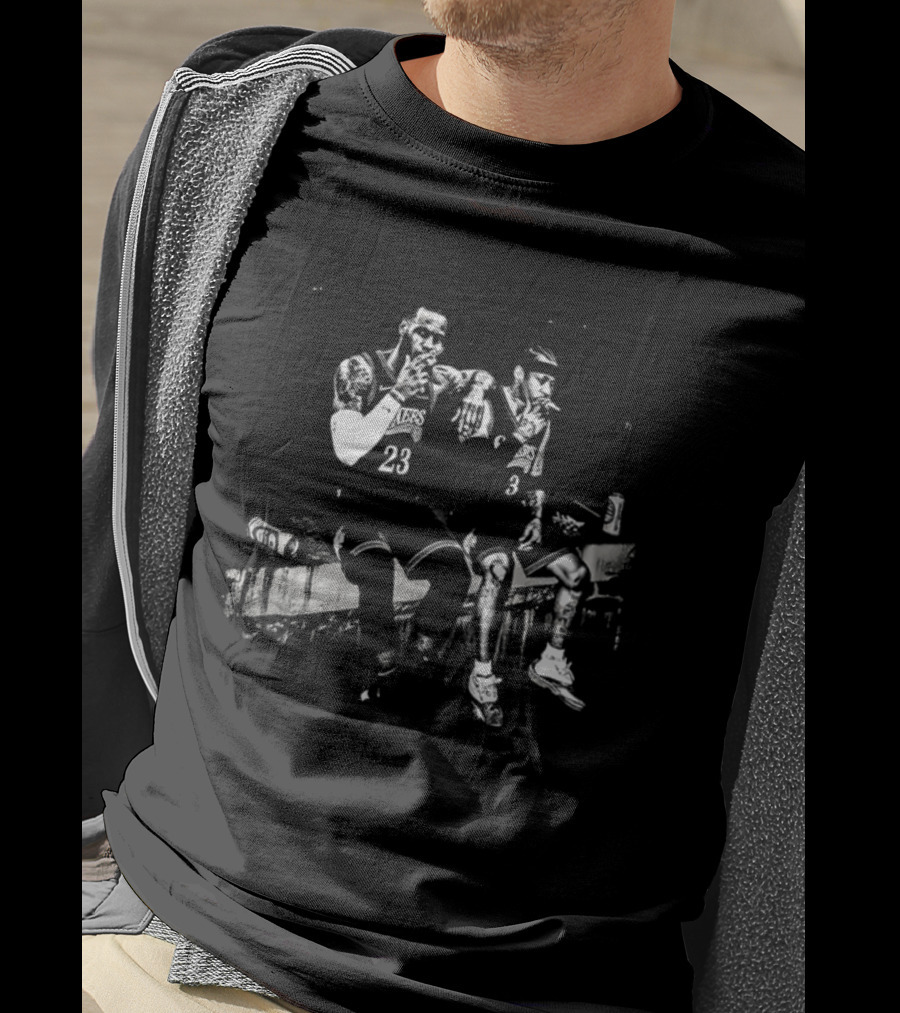 Allen Iverson LeBron James Meme Smoking Beer Bench Basketball Duo T-Shirt