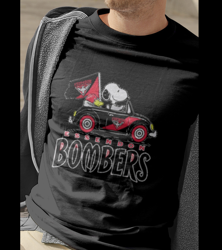 Essendon Bombers Snoopy Woodstock Driving Classic Car With Flag T-Shirt