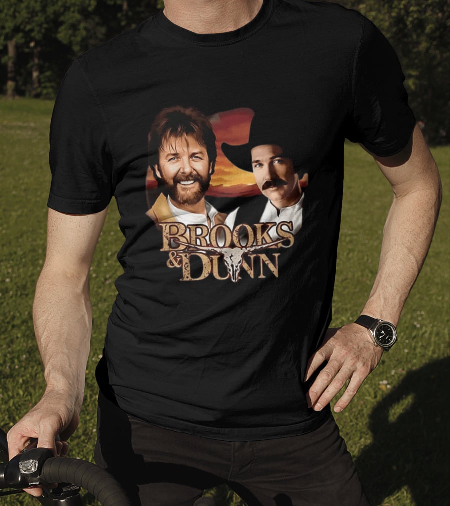 Brooks And Dunn Von Miller Dallas Cowboys Sunset T-Shirt