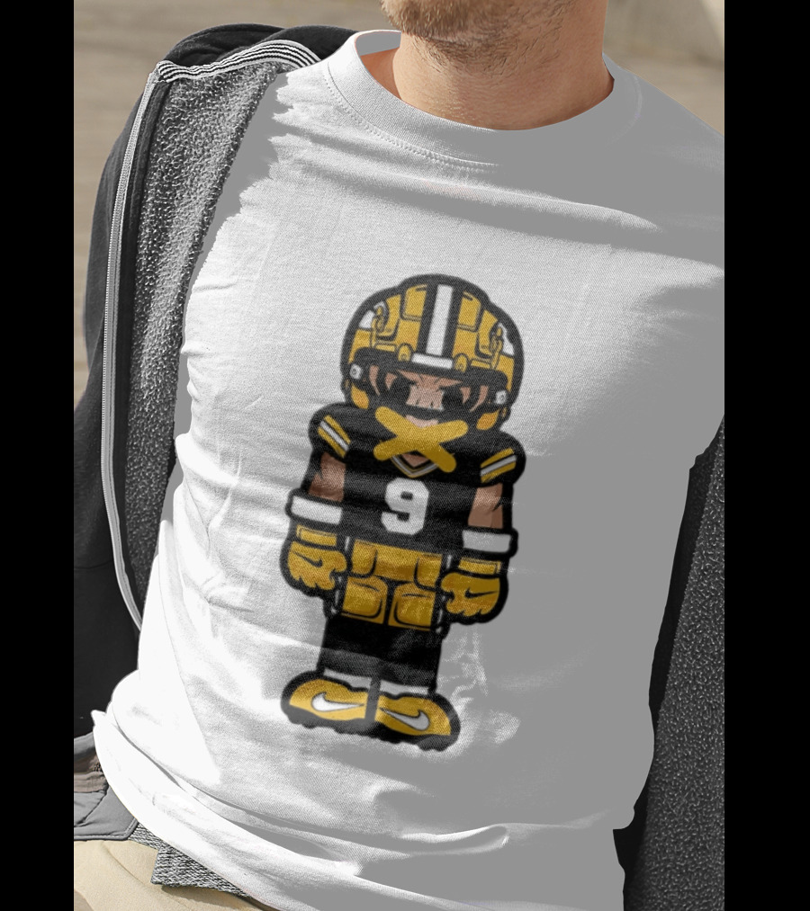 Christian Watson No 9 Chibi Green Bay Packers Football Player T-Shirt