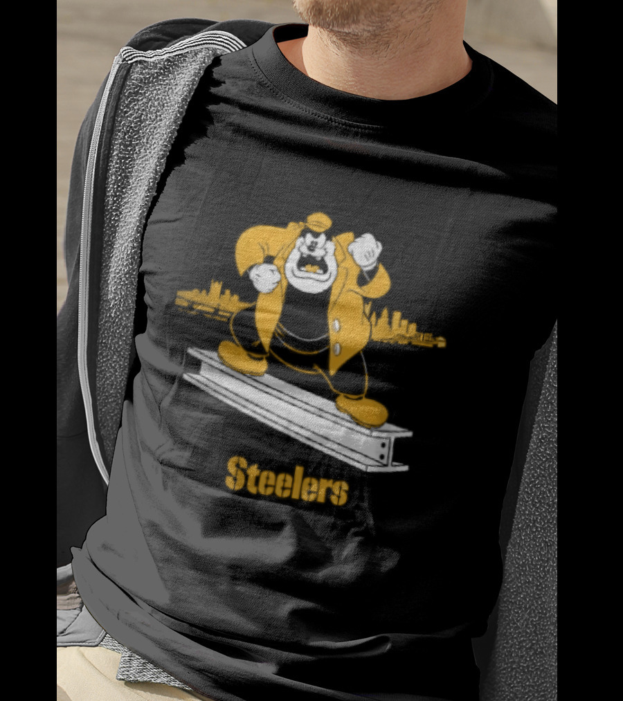 Pittsburgh Steelers Cartoon Pete On Steel Beam Cityscape T-Shirt