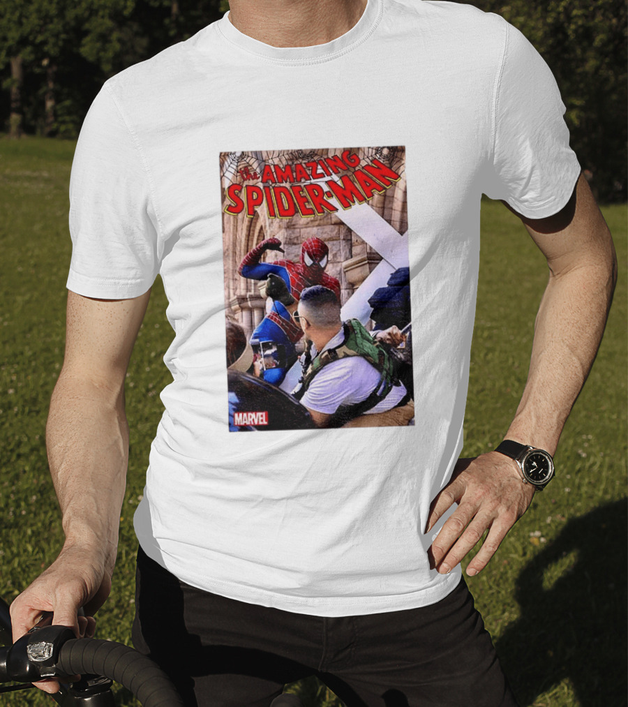 The Amazing Spider Man Marvel Comic Scene T-Shirt