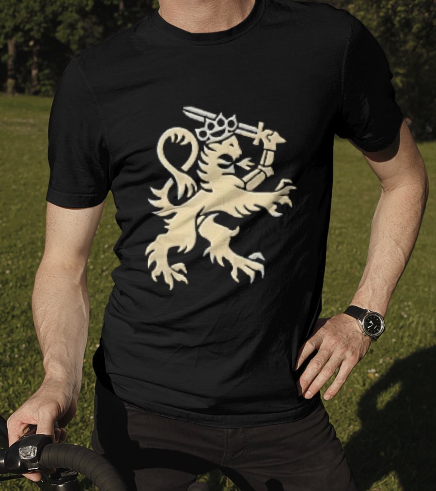 Heraldic Gold Rampant Lion With Crown Sword And Brass Knuckles T-Shirt
