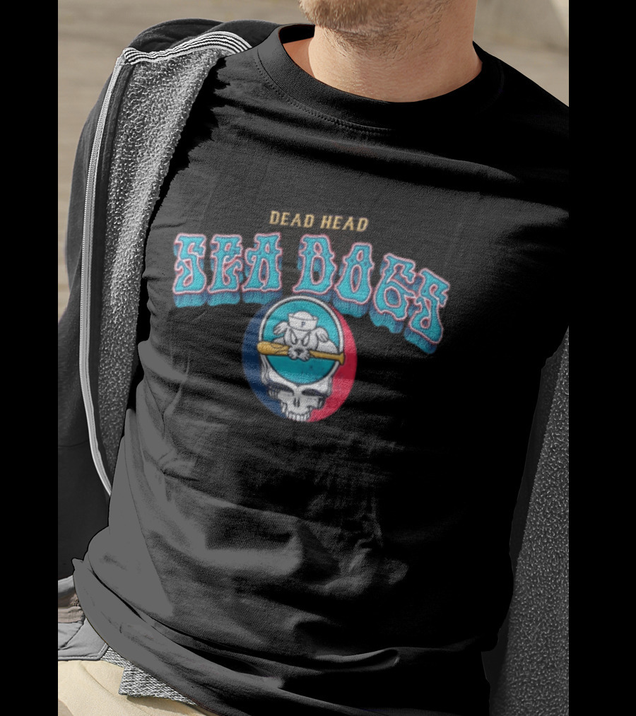 Dead Head Sea Dogs Baseball Team Retro Skull Bat T-Shirt