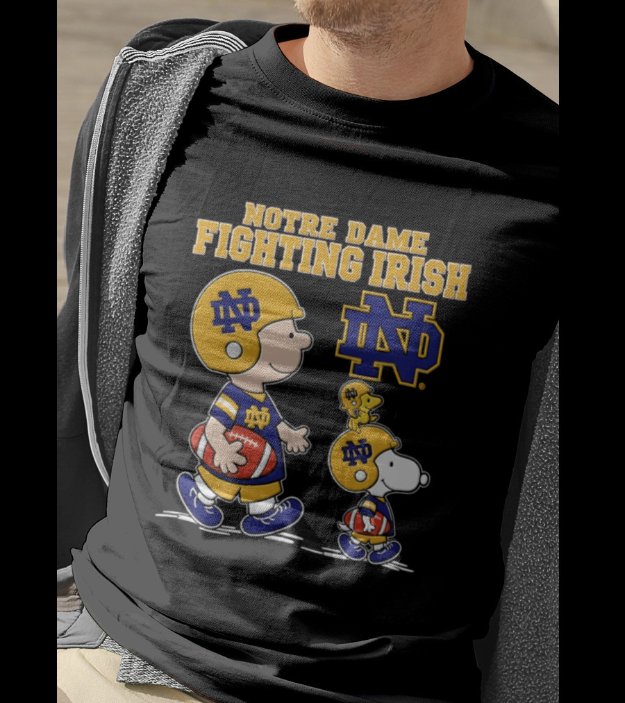 Notre Dame Fighting Irish Snoopy Charlie Brown Football 2026 Peanuts T-Shirt