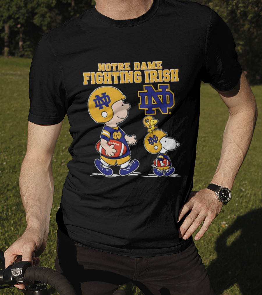 Notre Dame Fighting Irish Snoopy Charlie Brown Football 2026 Peanuts T-Shirt