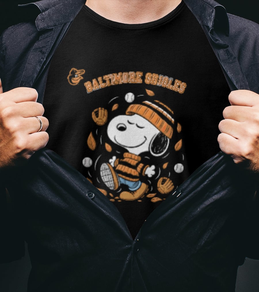 Baltimore Orioles Snoopy Beanie Mitts Falling Leaves Baseballs T-Shirt