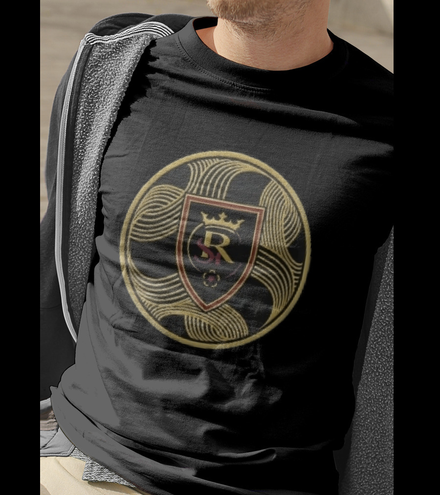 Royal Shield Gold Crown Monogram Rs Filigree Circular T-Shirt
