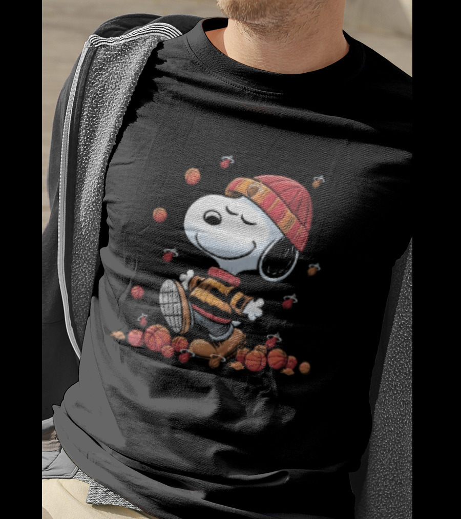Miami Heat NBA Snoopy Walking Beanie Striped Flaming Basketballs Black T-Shirt