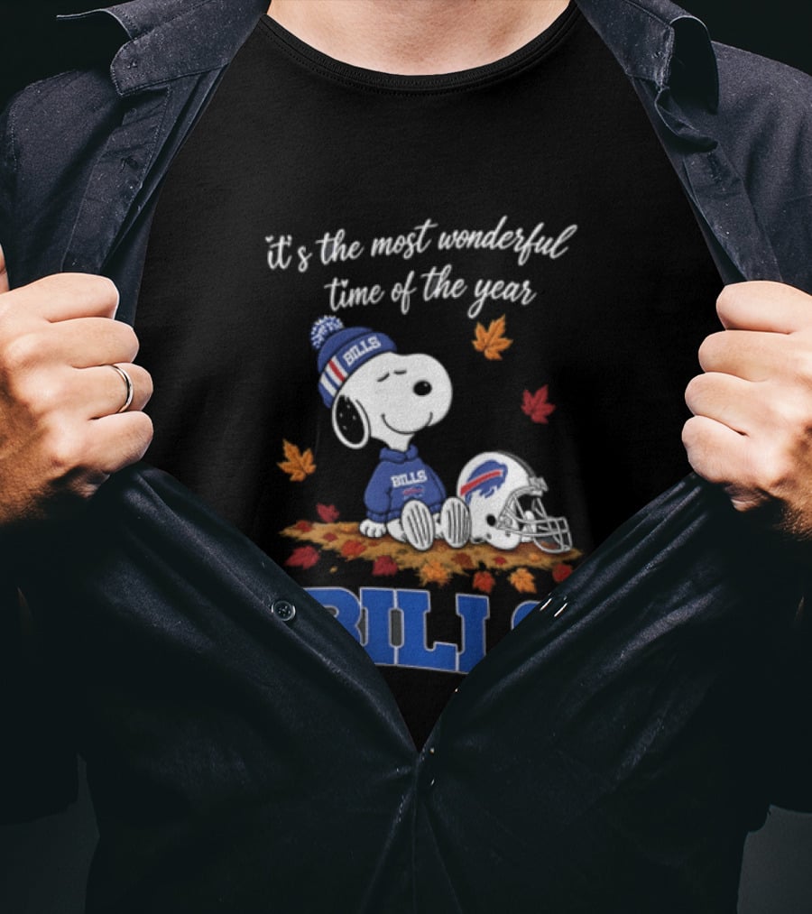 It's The Most Wonderful Time Of Year Snoopy Buffalo Bills Sitting Helmet Leaves T-Shirt