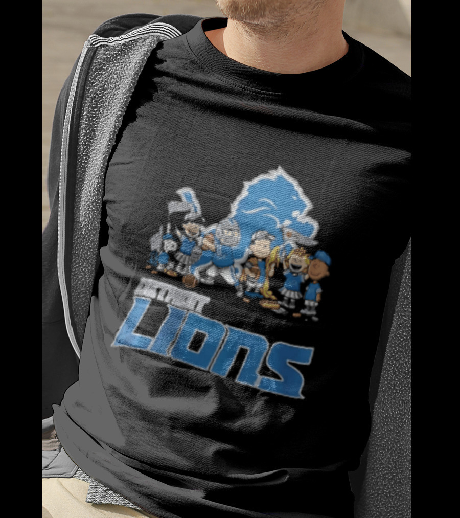 Detroit Lions Charlie Brown Lucy Van Pelt Snoopy Cartoon Football Team T-Shirt