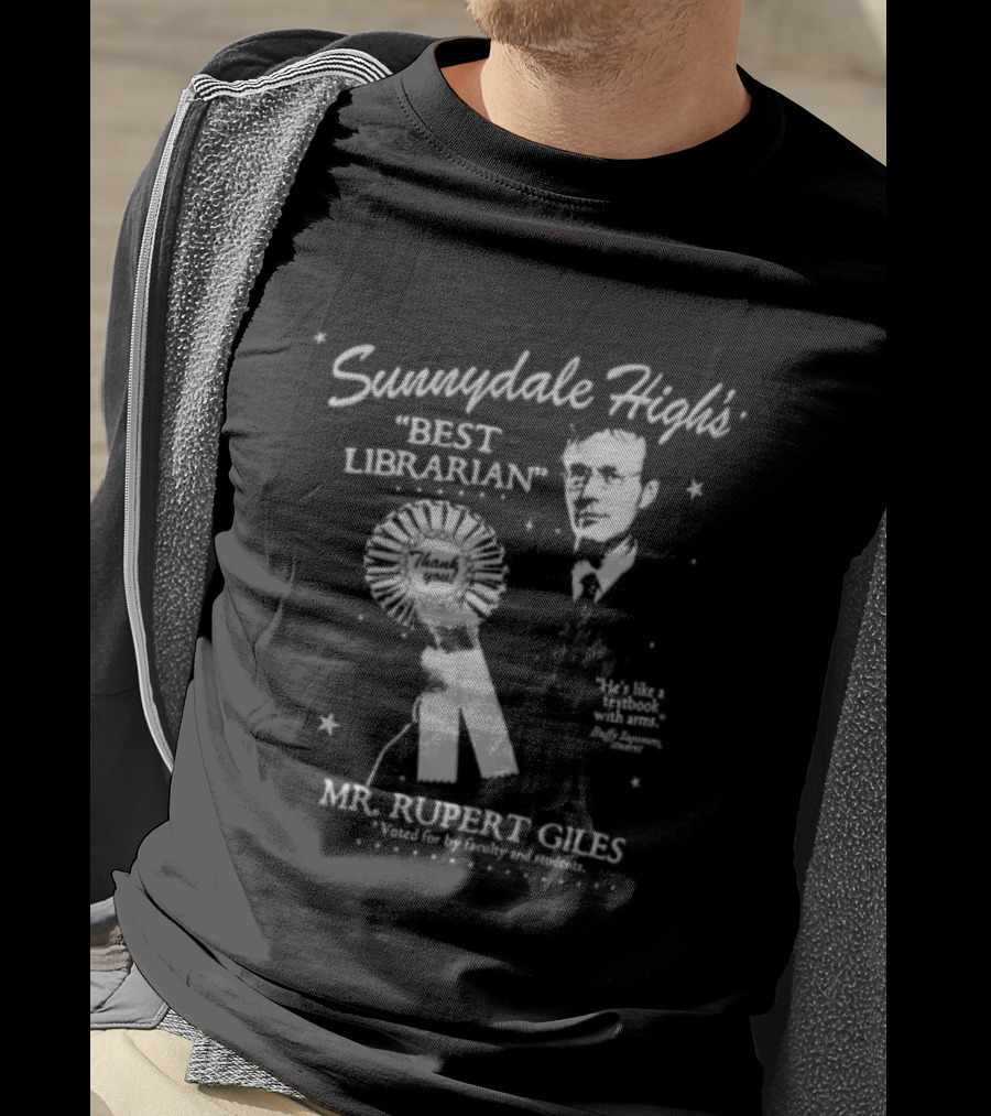 Sunnydale Highs Best Librarian Mr Rupert Giles Anthony Head Ribbon Award Stars Halftone T-Shirt