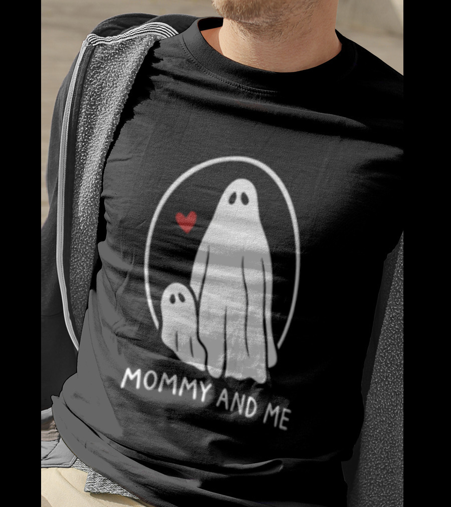 Mommy And Me Ghosts Heart Halloween Matching T-Shirt