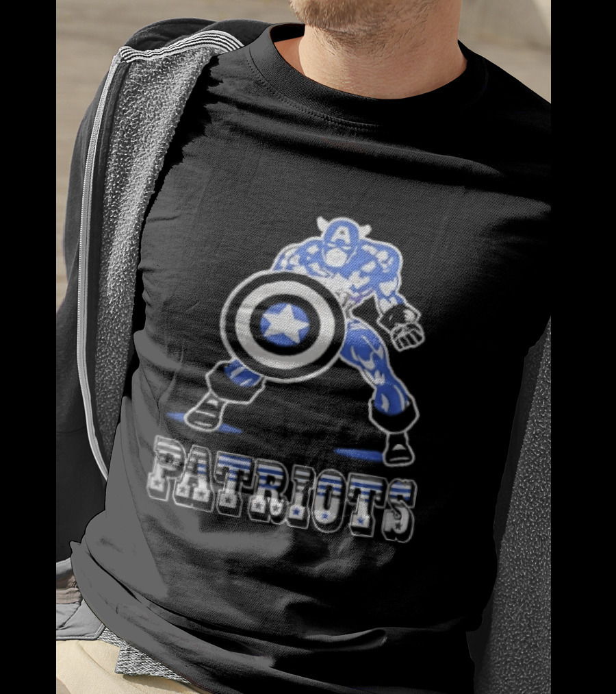 Patriots Stars And Stripes Captain Crouch Holding Shield T-Shirt