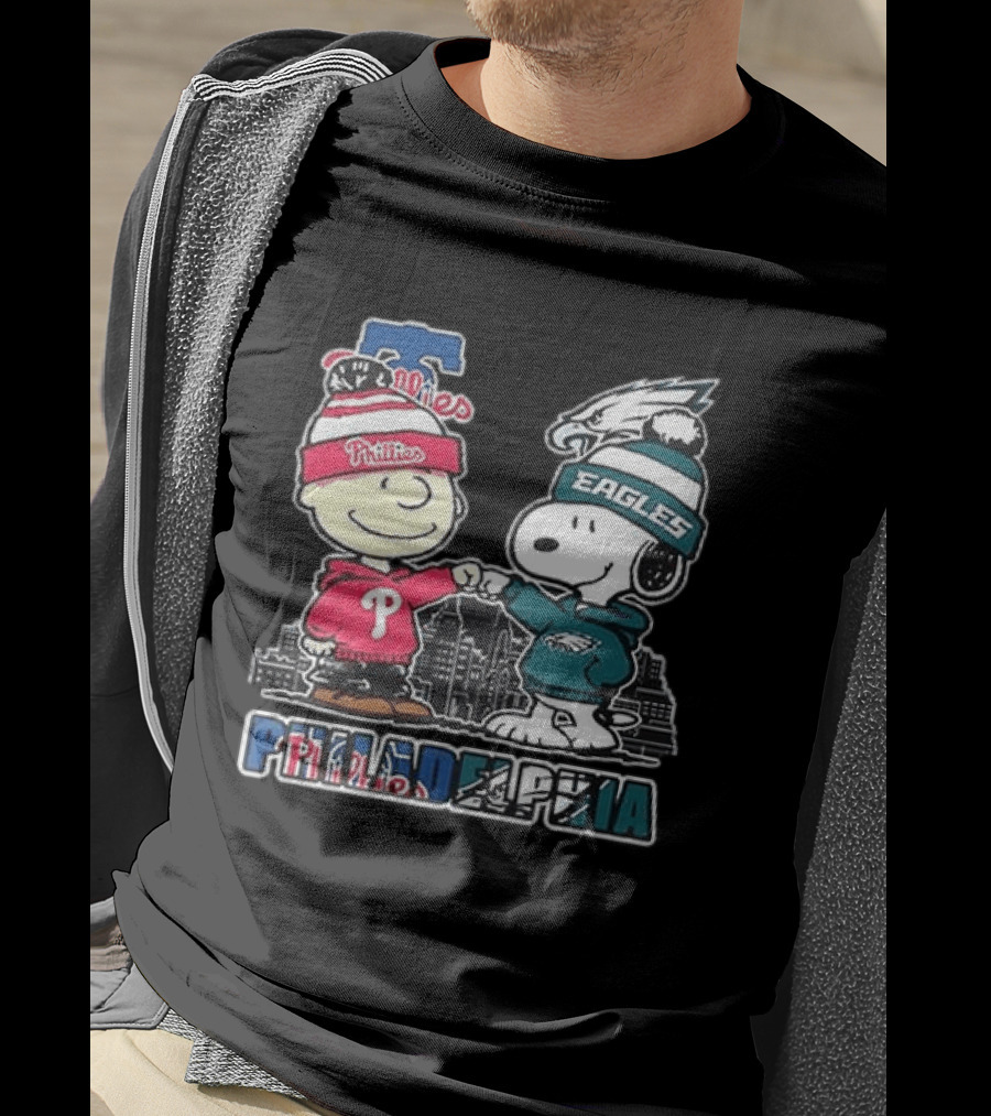 Phillies Eagles Fans Snoopy Philadelphia Collaboration T-Shirt