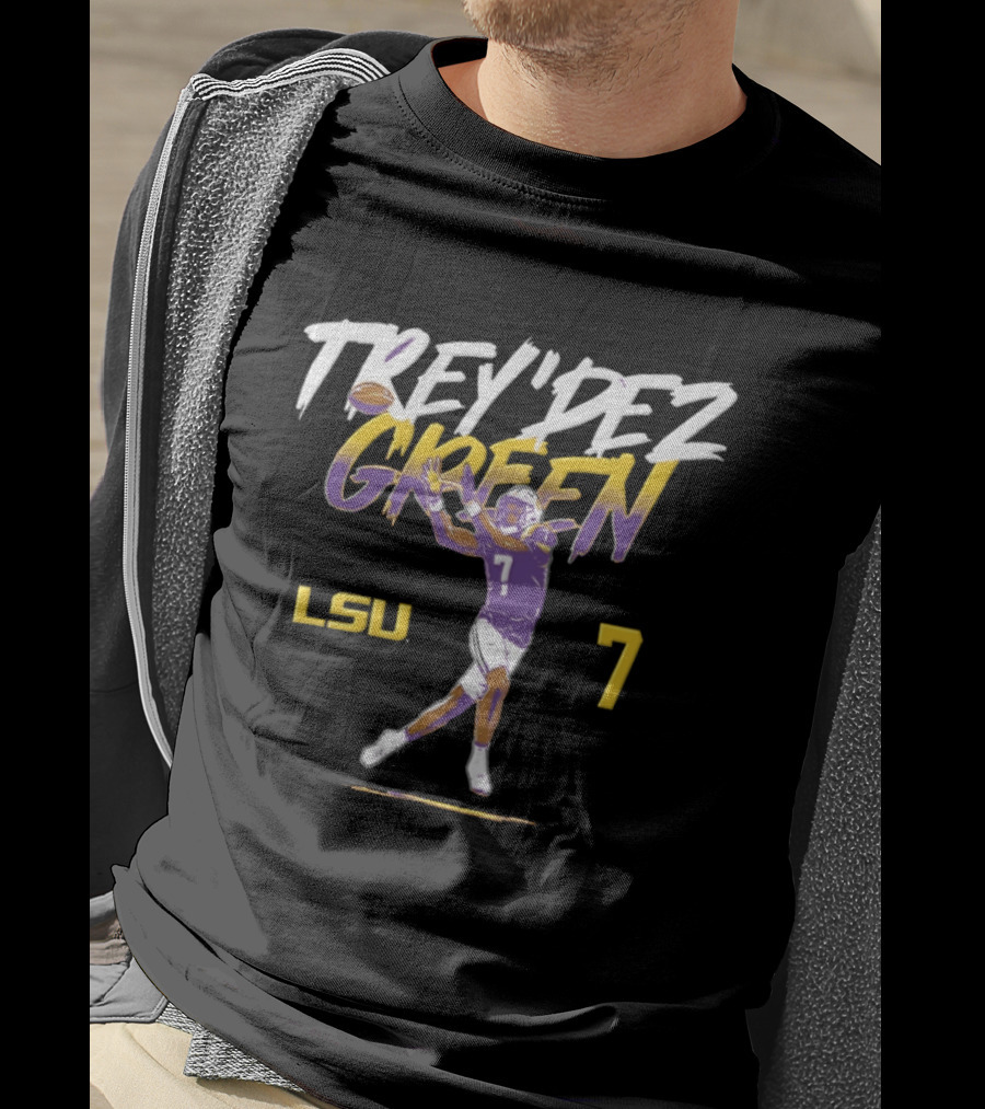 Trey'Dez Green No 7 LSU Tigers Football Catching Action T-Shirt