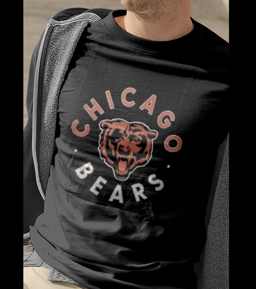 Chicago Bears Vintage Style Circular Emblem With Bear Face T-Shirt