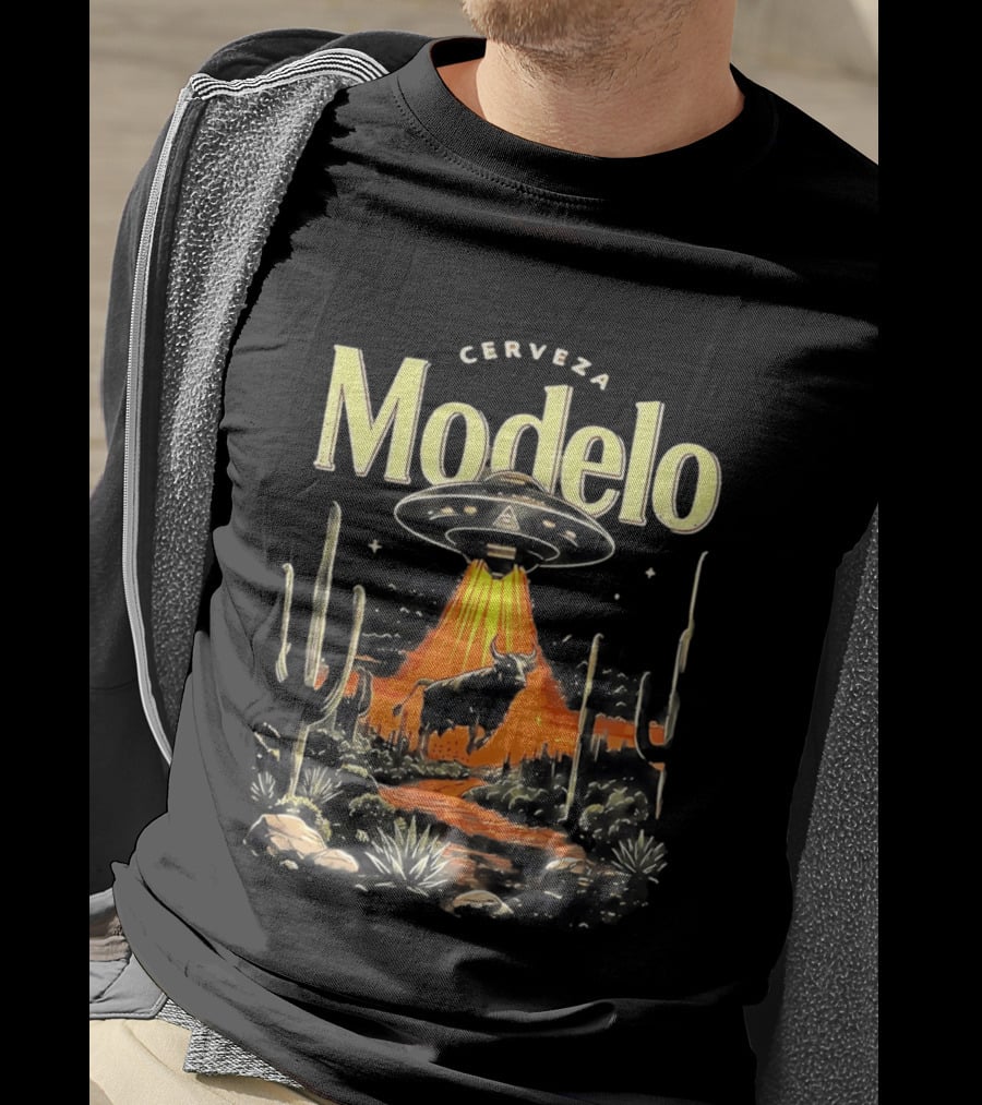 Cerveza Modelo UFO Abduction With Cow And Desert Cactus Scene T-Shirt