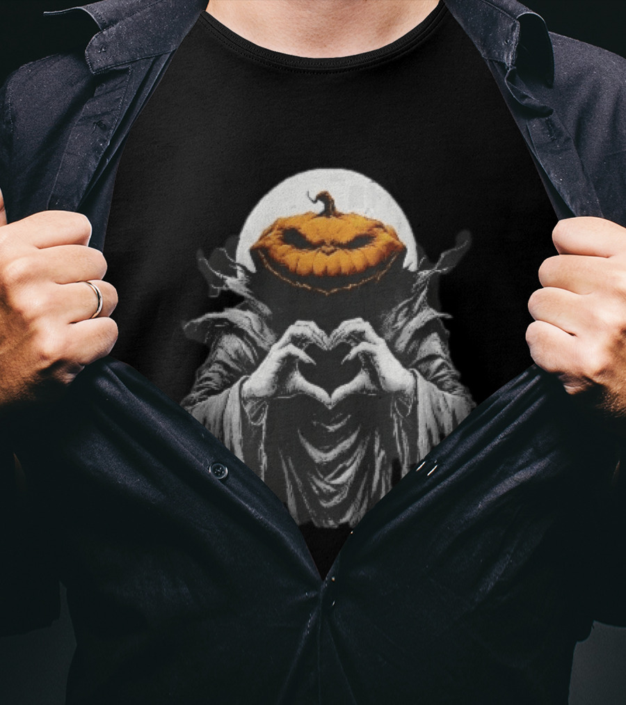 Scary Jack O Lantern Hooded Cloak Heart Hands Full Moon T-Shirt