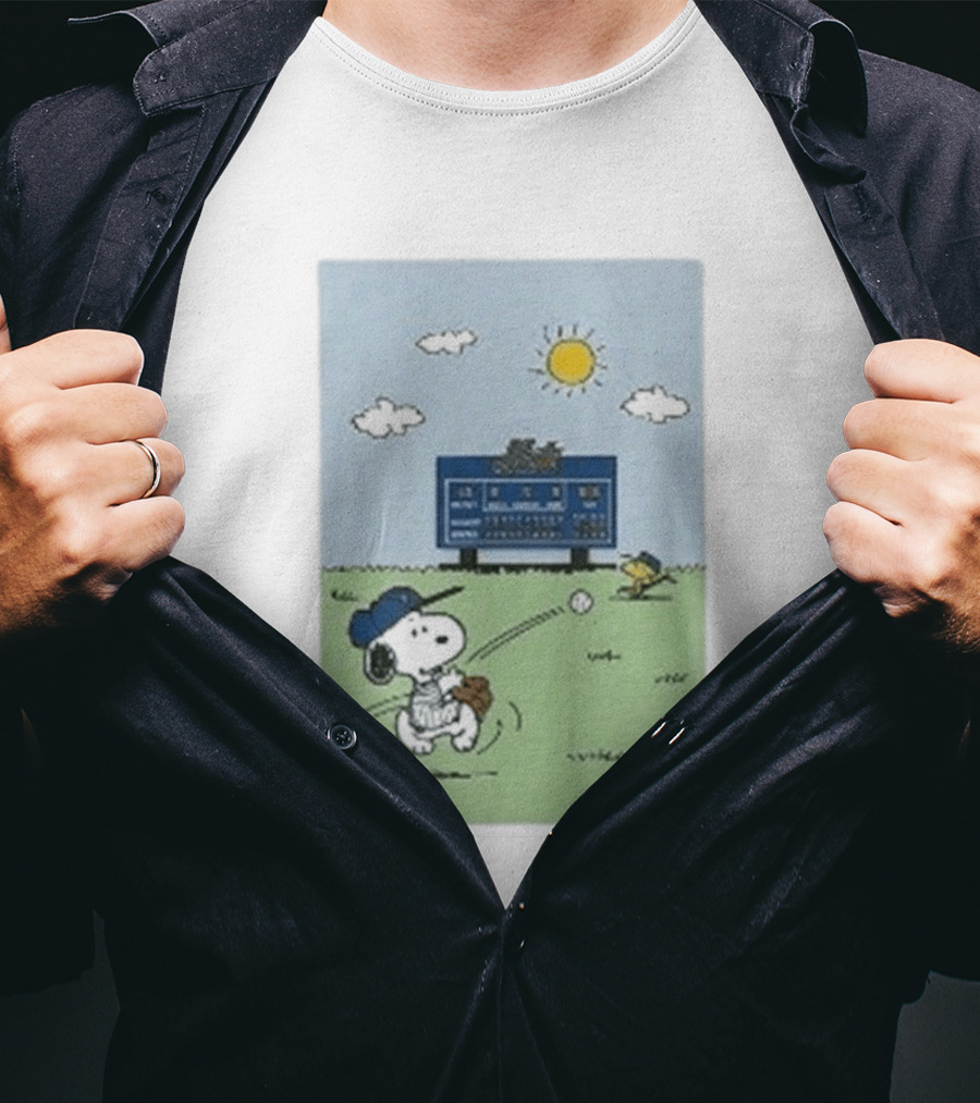 New York Mets Snoopy Peanuts Baseball Collaboration T-Shirt