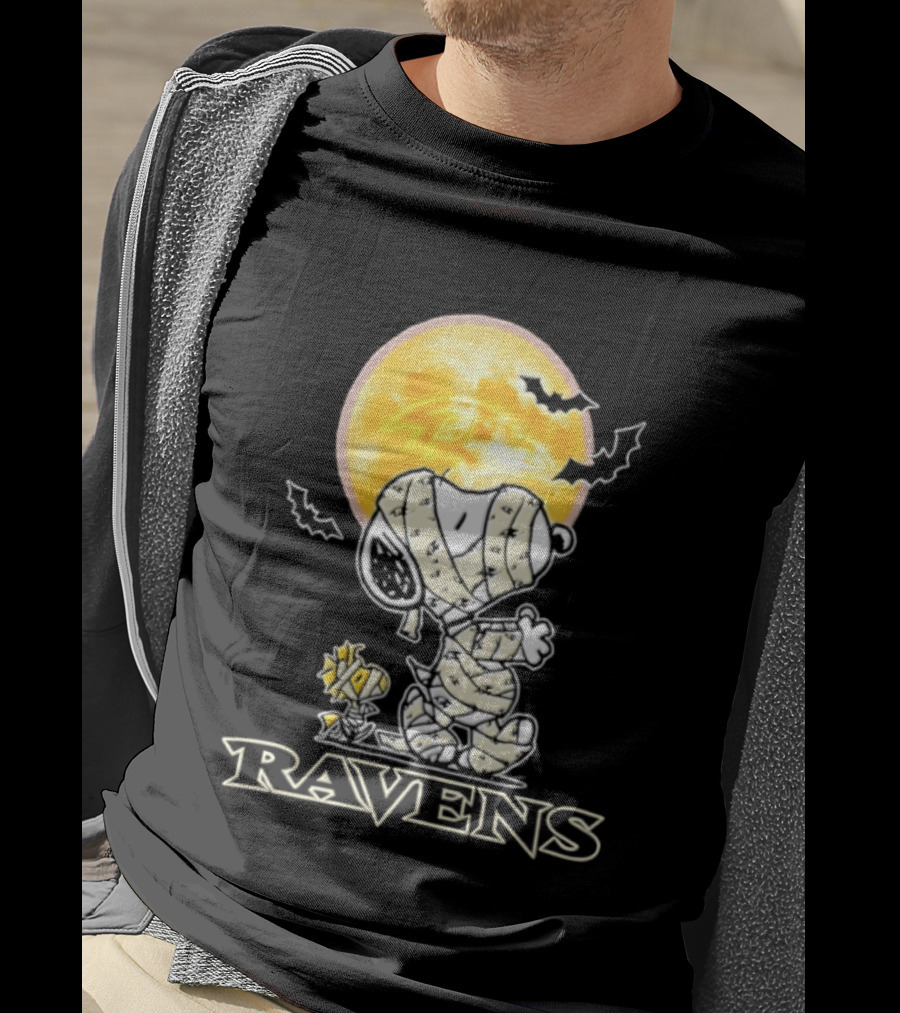 Ravens Halloween Snoopy Woodstock Mummy Festive 2026 T-Shirt