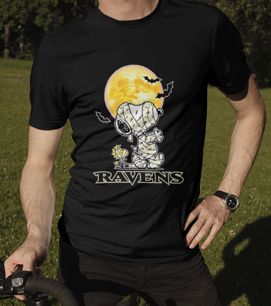 Ravens Halloween Snoopy Woodstock Mummy Festive 2026 T-Shirt