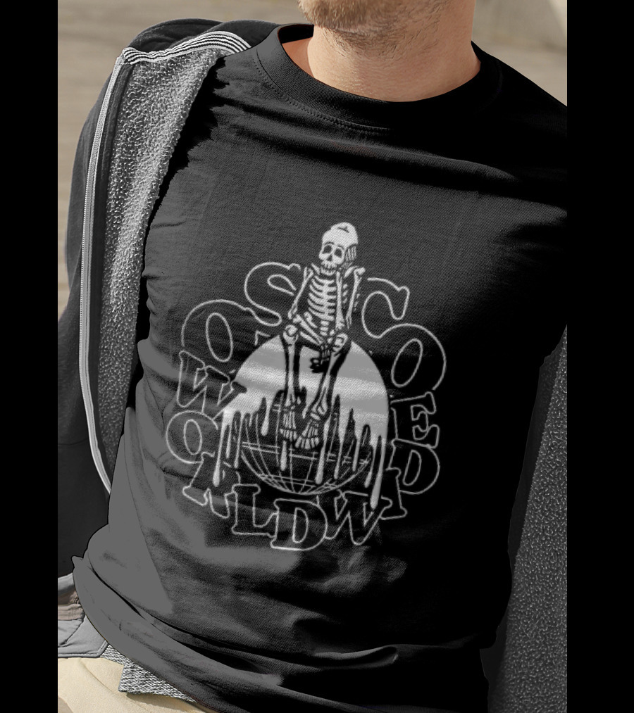 So So Coed Worldwide Skeleton On Dripping Globe KLDW T-Shirt