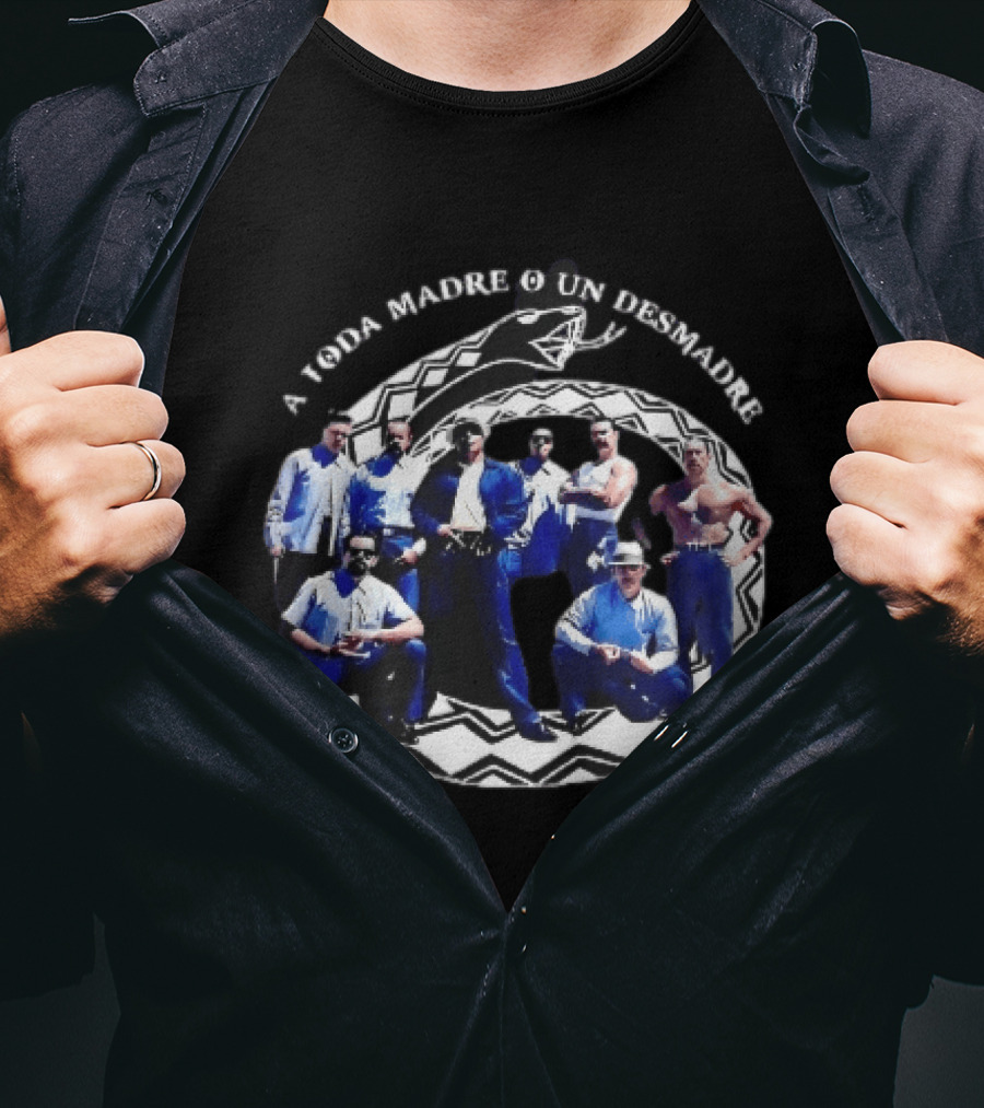 A Toda Madre O Un Desmadre Gangsters Team Vintage Style Photography Group Pose T-Shirt