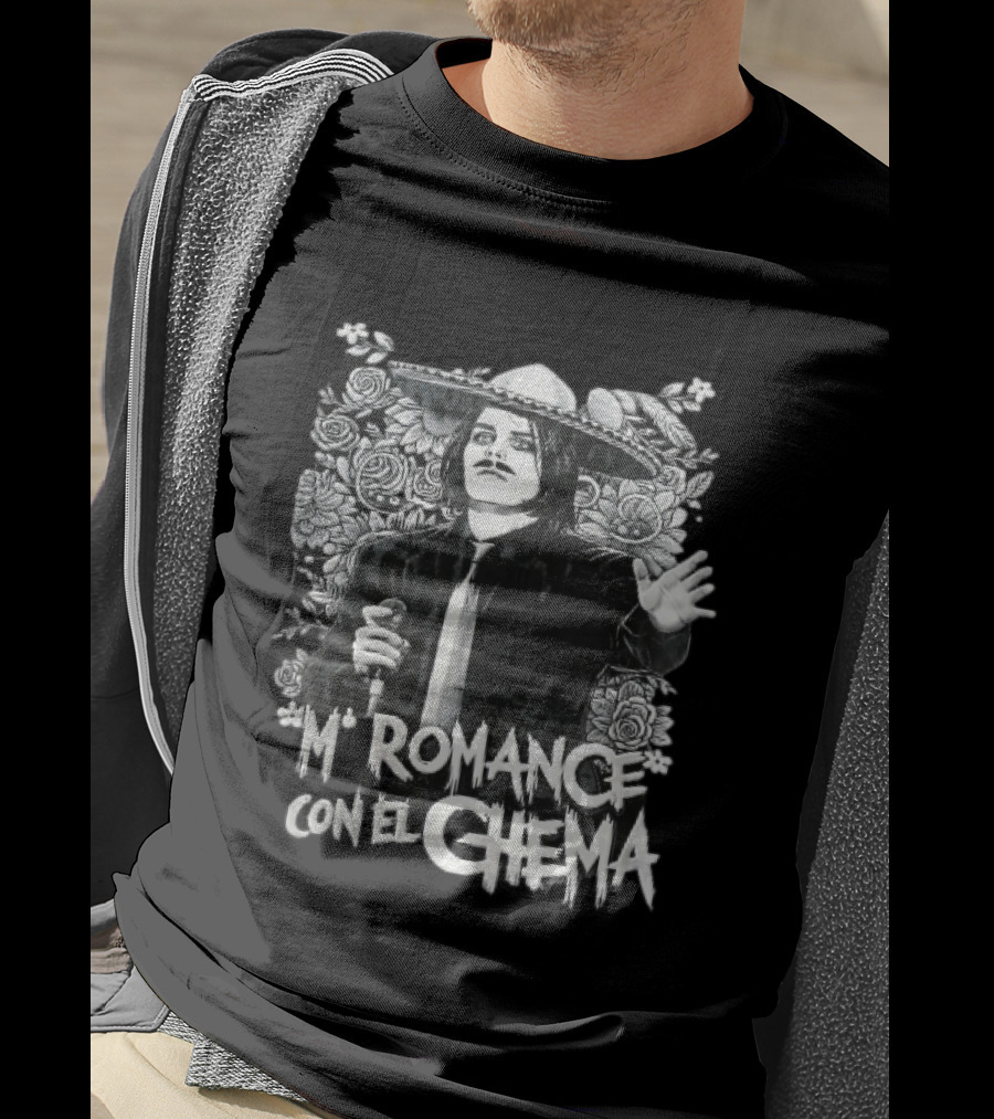 Mi Romance Con El Chema Traditional Mexican Mariachi Singer Hat And Flowers T-Shirt