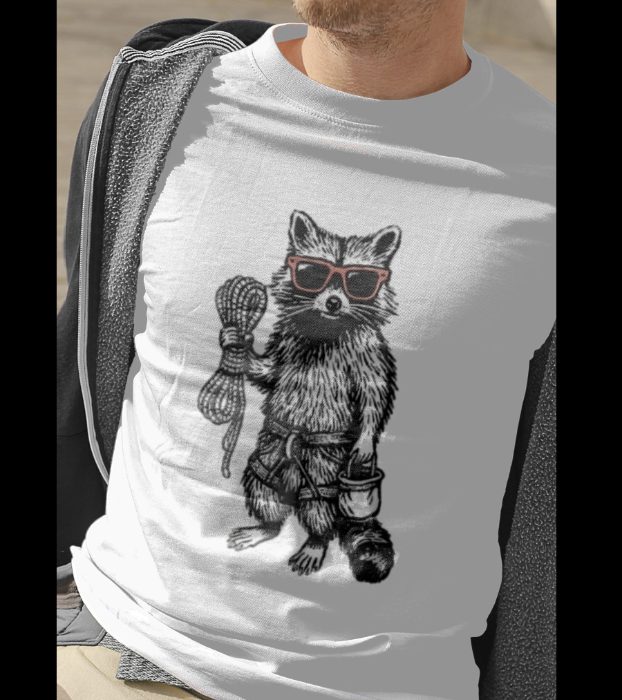 Raccoon Climber Rope Chalk Bag Sunglasses T-Shirt