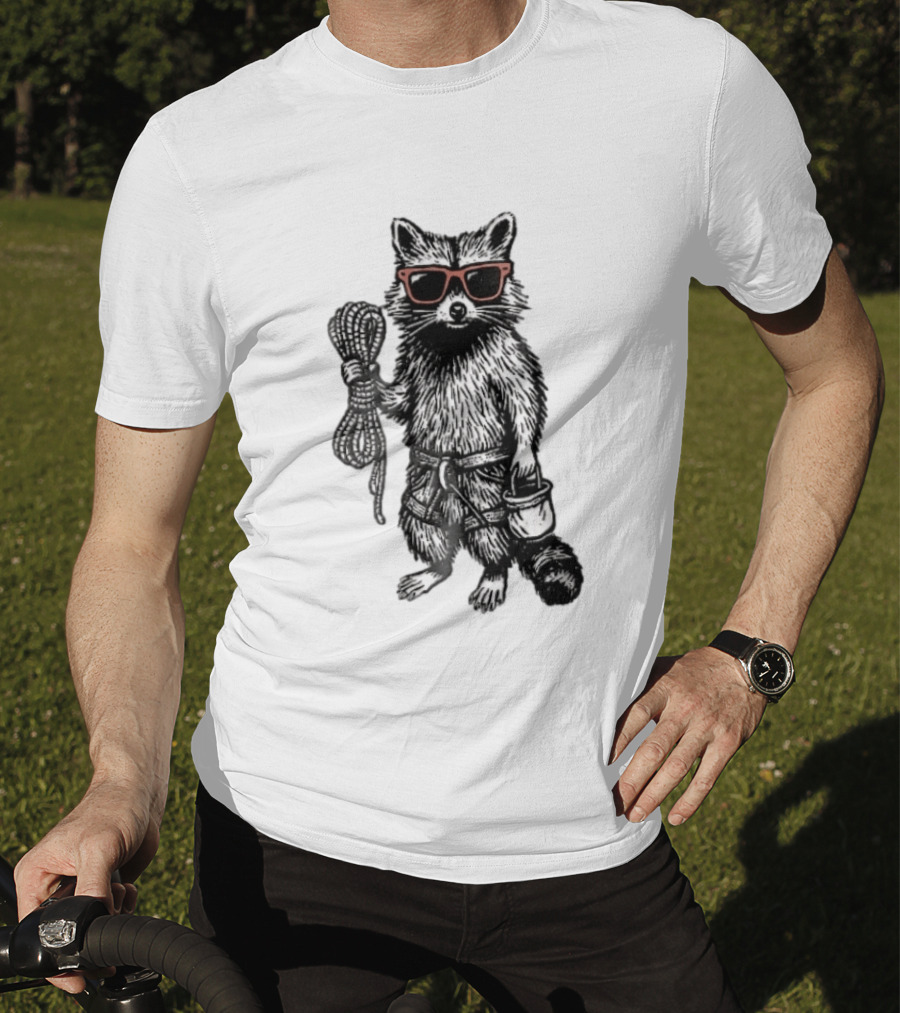 Raccoon Climber Rope Chalk Bag Sunglasses T-Shirt