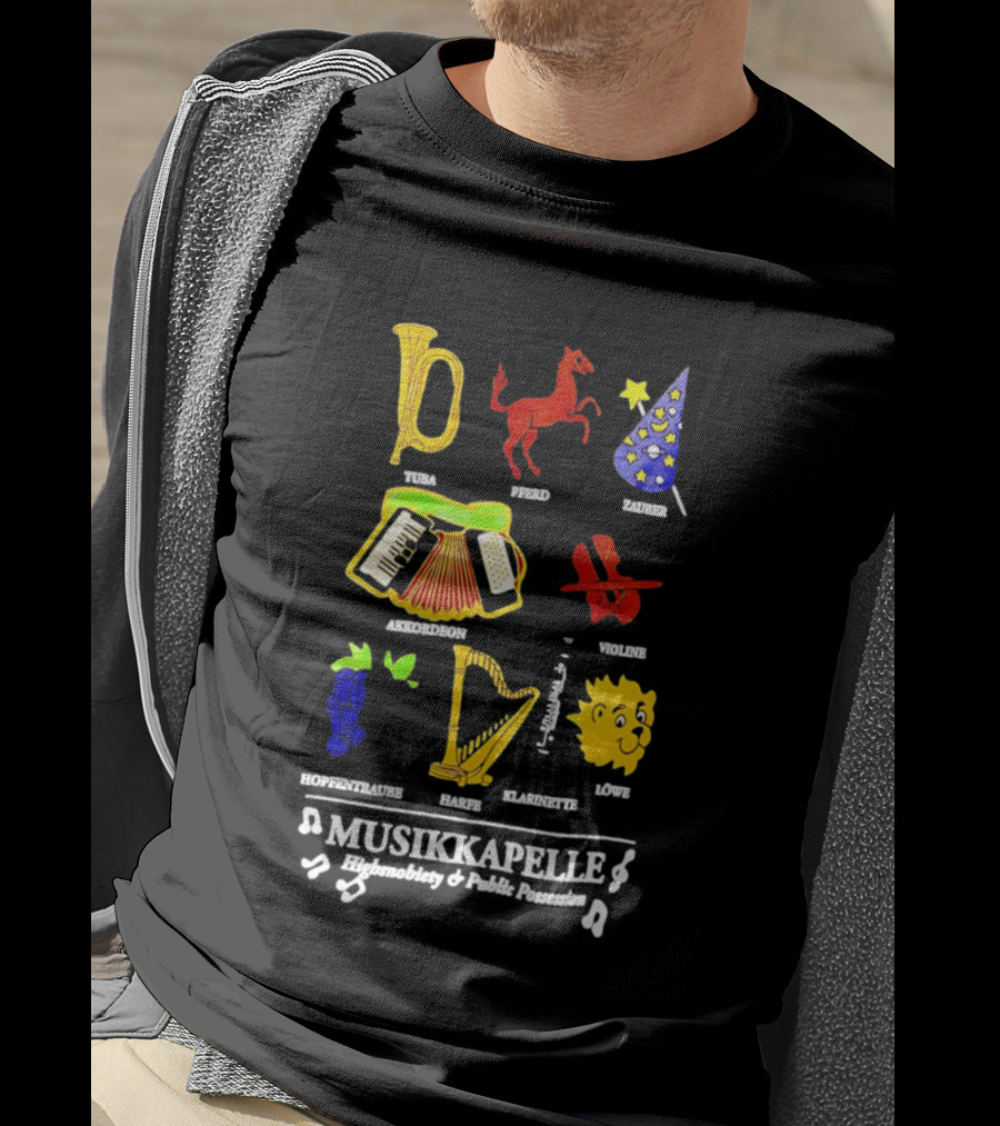 Musikkapelle Highsnobiety And Public Possession Tuba Speed Zauber Akkordeon Wolke Hopfentruabe Harfe Klarinet Löwe T-Shirt